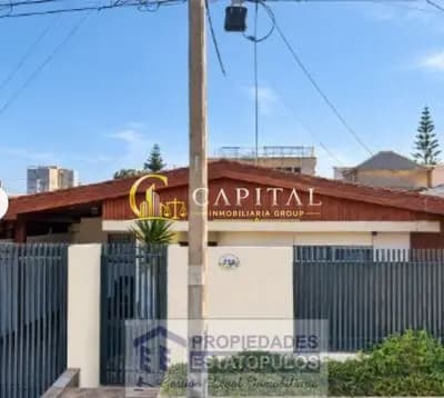 SE ARRIENDA AMPLIA CASA, SECTOR PLAYA BLANCA – ANTOFAGASTA